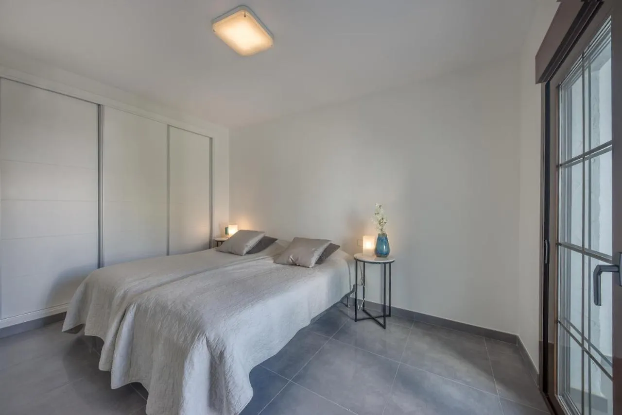 Aldea Blanca Luxury Townhouse Villa Marbella Semesterbostad